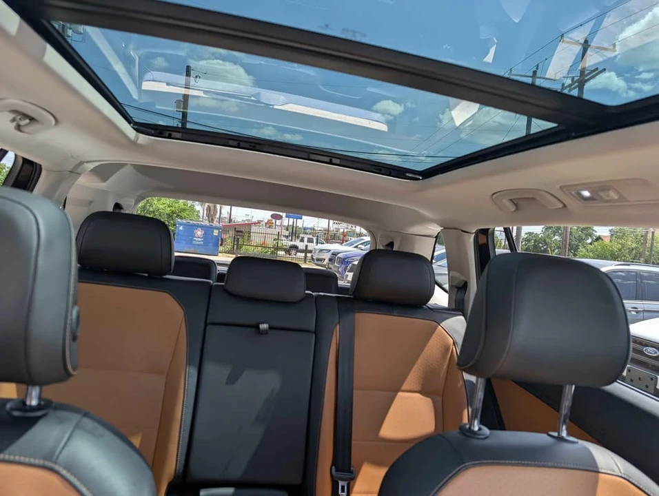 2019 Volkswagen Tiguan - Image 14 of 14