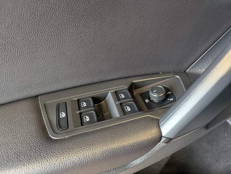 2019 Volkswagen Tiguan - Image 17 of 20
