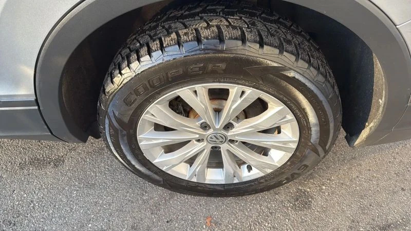 2019 Volkswagen Tiguan - Image 9 of 12