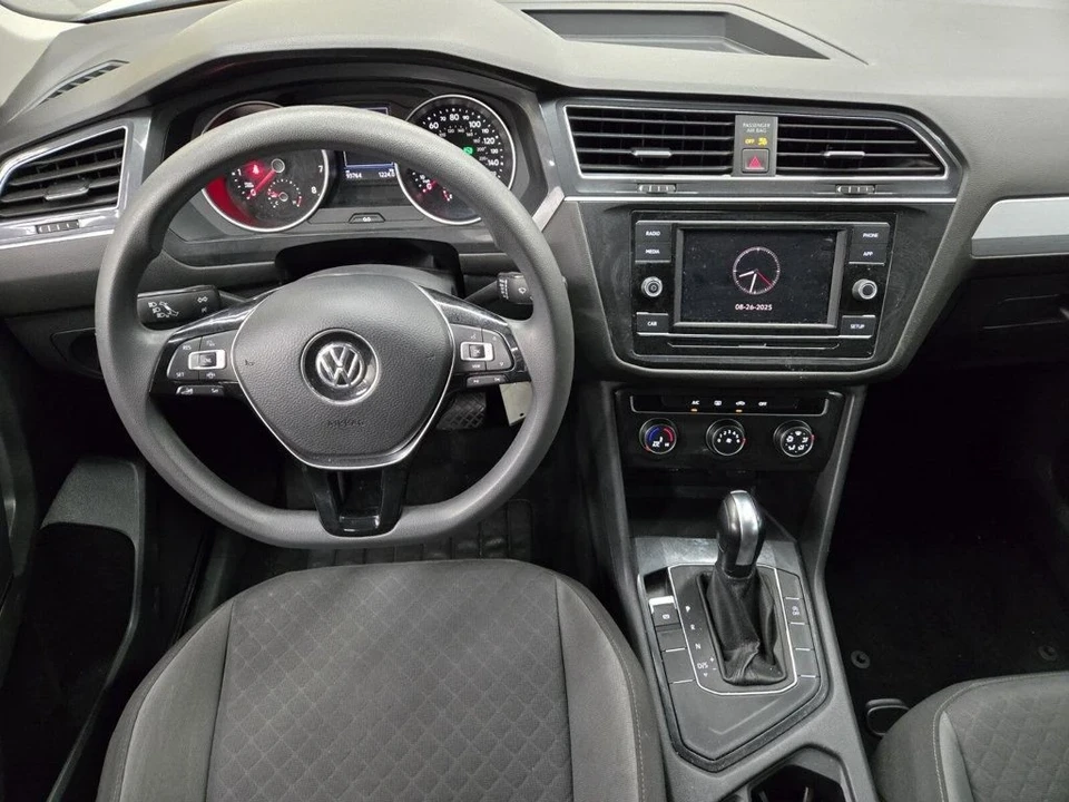 2019 Volkswagen Tiguan - Image 9 of 21