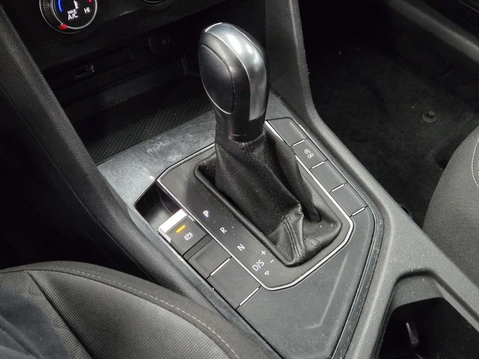 2019 Volkswagen Tiguan - Image 19 of 21
