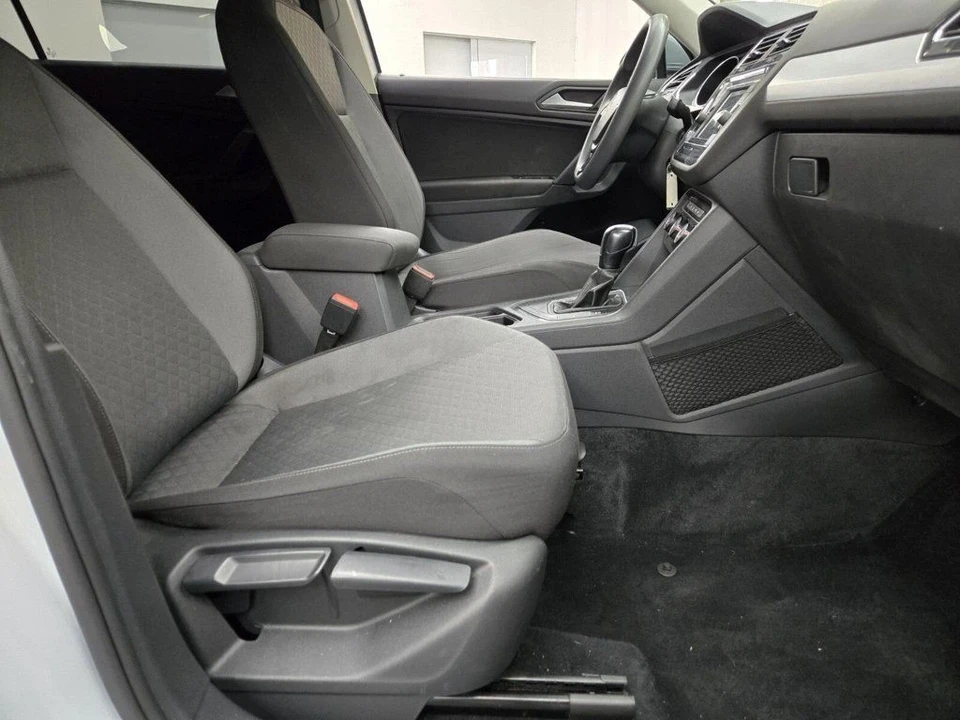 2019 Volkswagen Tiguan - Image 12 of 21