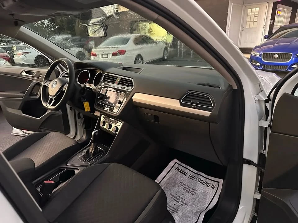 2019 Volkswagen Tiguan - Image 14 of 20