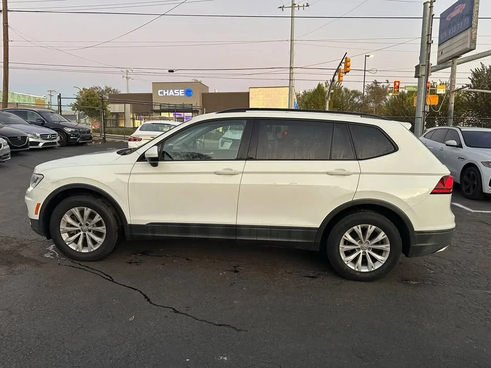 2019 Volkswagen Tiguan - Image 8 of 20