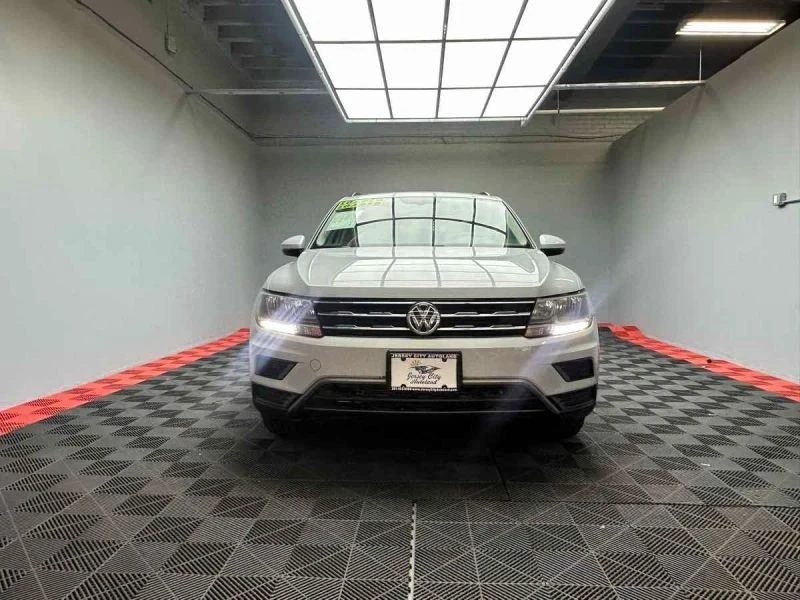 2019 Volkswagen Tiguan - Image 2 of 12