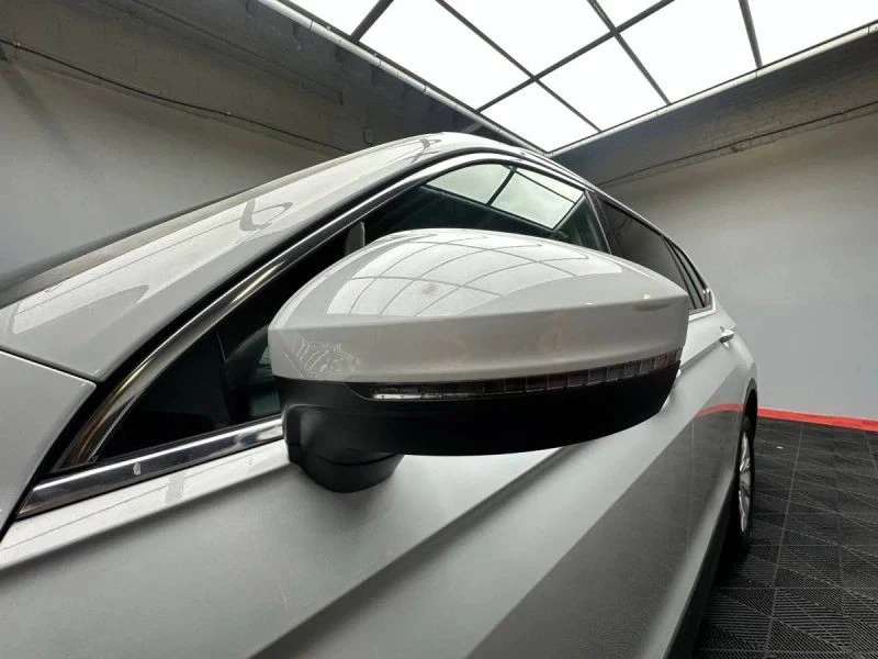 2019 Volkswagen Tiguan - Image 9 of 12