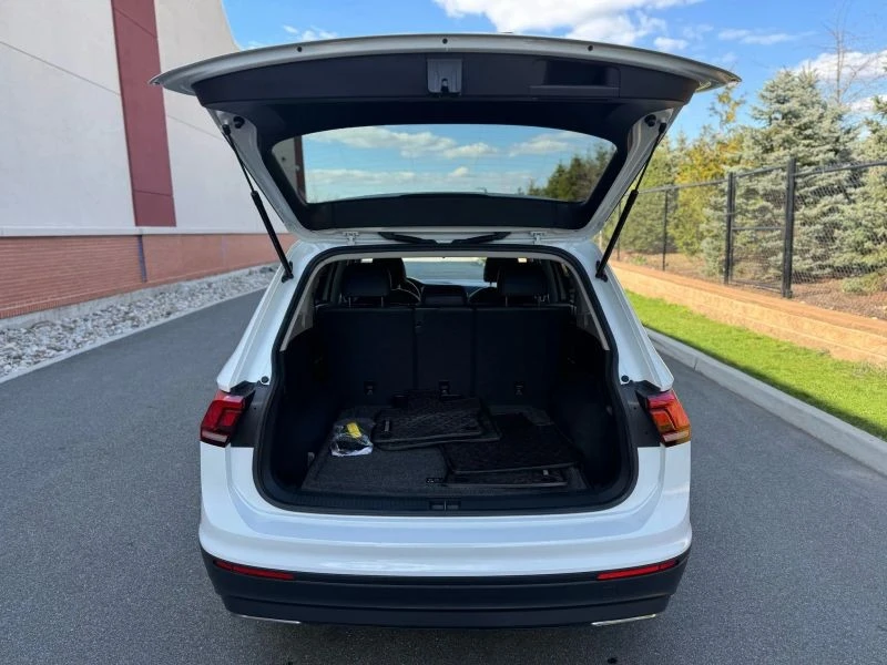 2019 Volkswagen Tiguan - Image 9 of 12