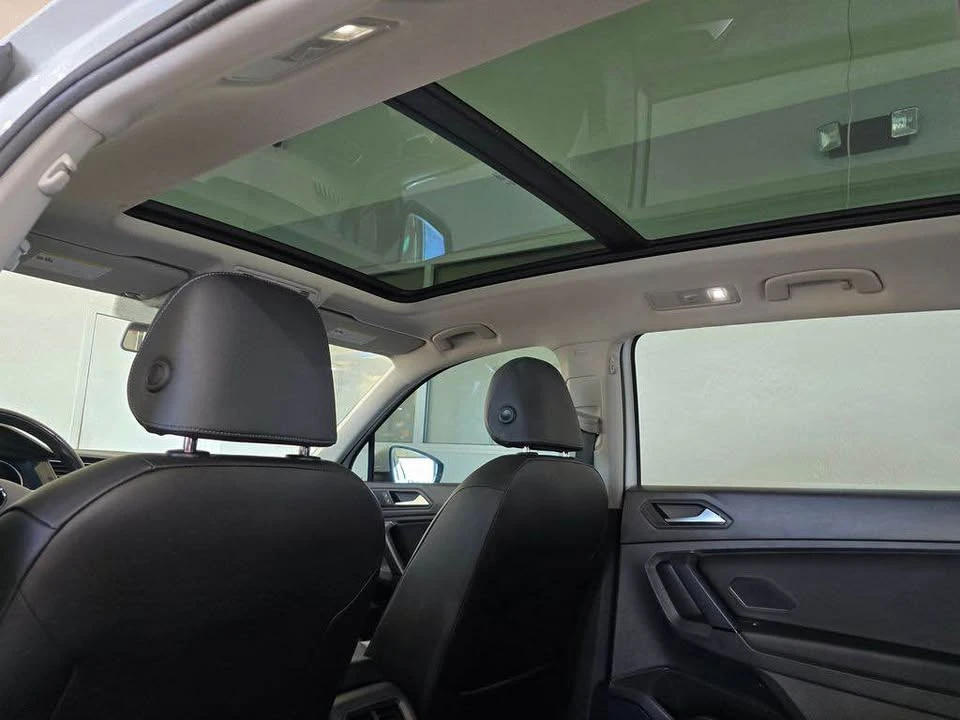 2019 Volkswagen Tiguan - Image 18 of 20