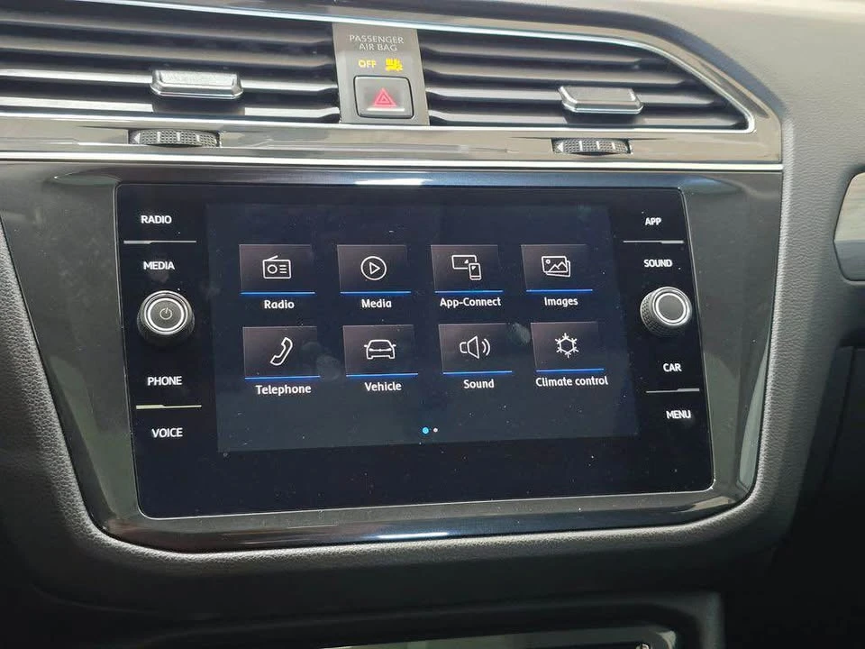 2019 Volkswagen Tiguan - Image 10 of 20