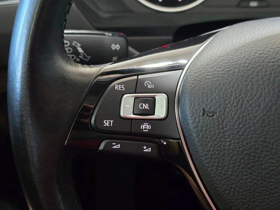 2019 Volkswagen Tiguan - Image 14 of 20