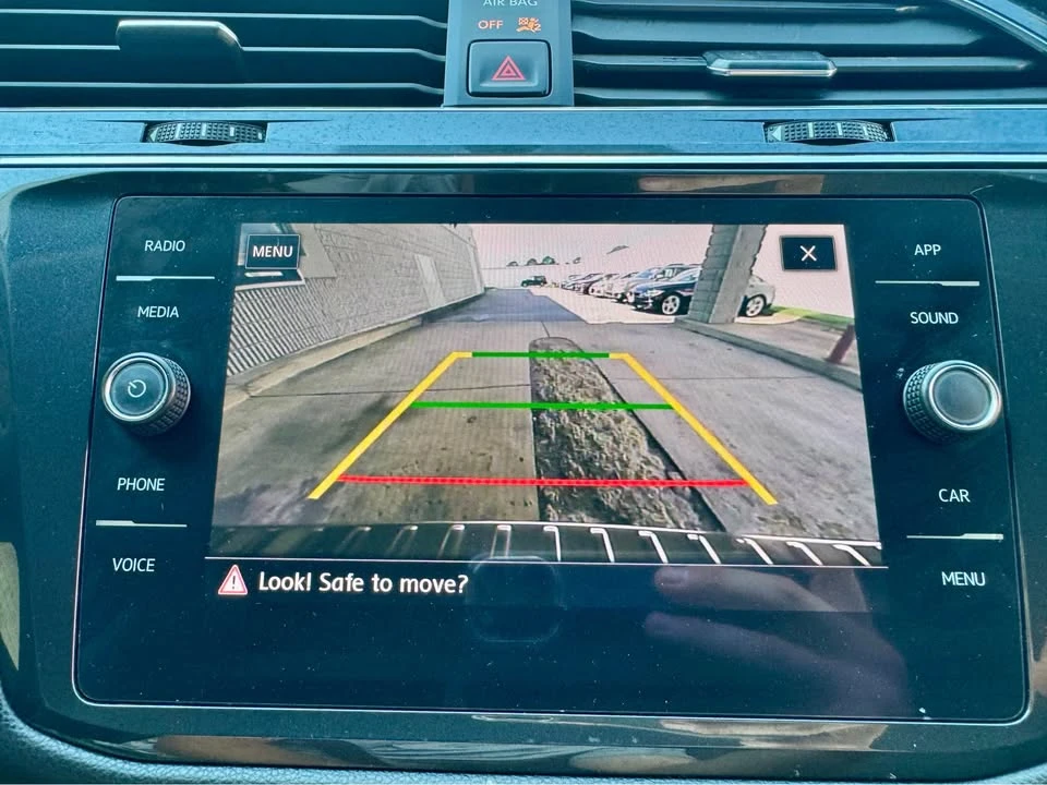 2019 Volkswagen Tiguan - Image 17 of 20