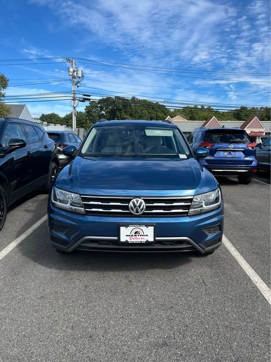 2019 Volkswagen Tiguan - Image 2 of 5