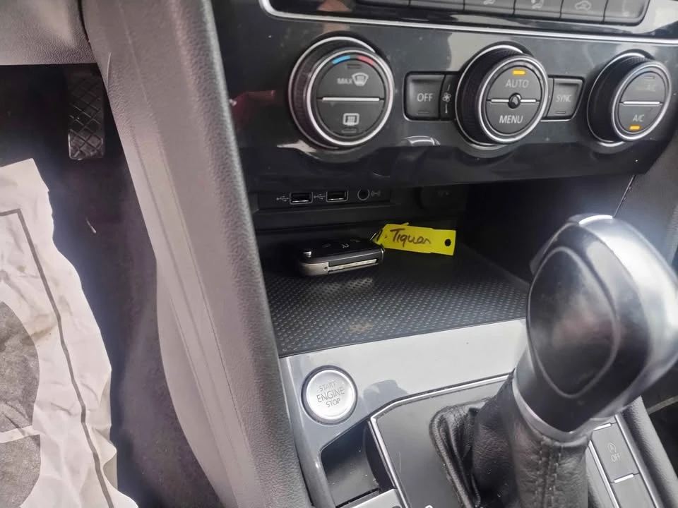 2019 Volkswagen Tiguan - Image 12 of 13