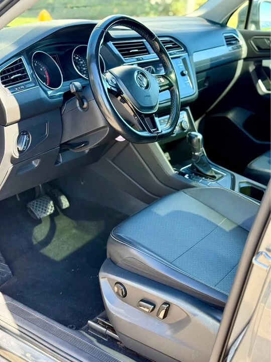 2019 Volkswagen Tiguan - Image 9 of 20