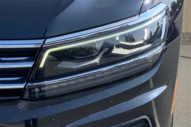 2019 Volkswagen Tiguan - Image 9 of 12