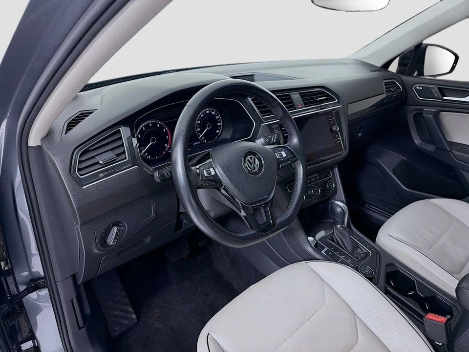 2019 Volkswagen Tiguan - Image 9 of 12