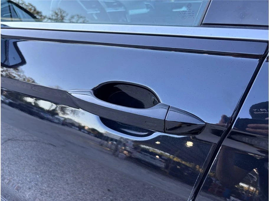 2019 Volkswagen Tiguan - Image 15 of 21