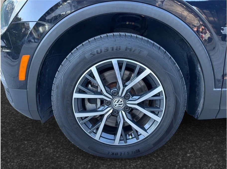 2019 Volkswagen Tiguan - Image 12 of 21