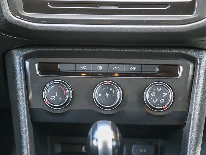2019 Volkswagen Tiguan - Image 20 of 21