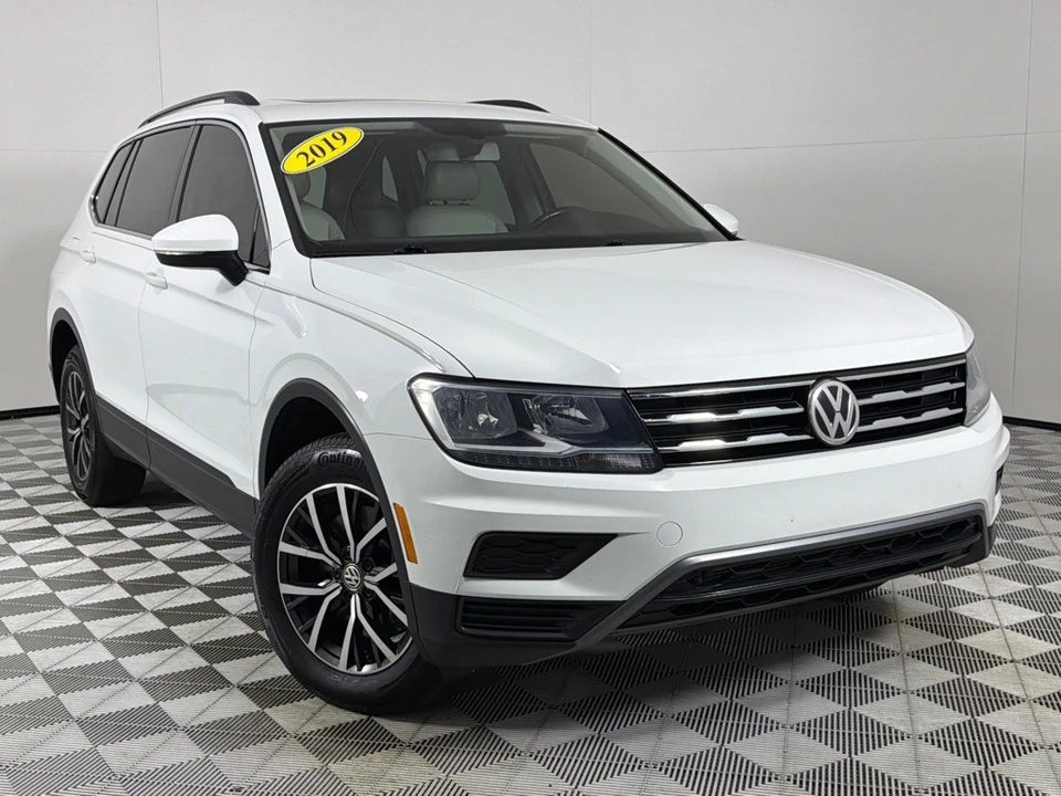 2019 Volkswagen Tiguan - Image 2 of 21