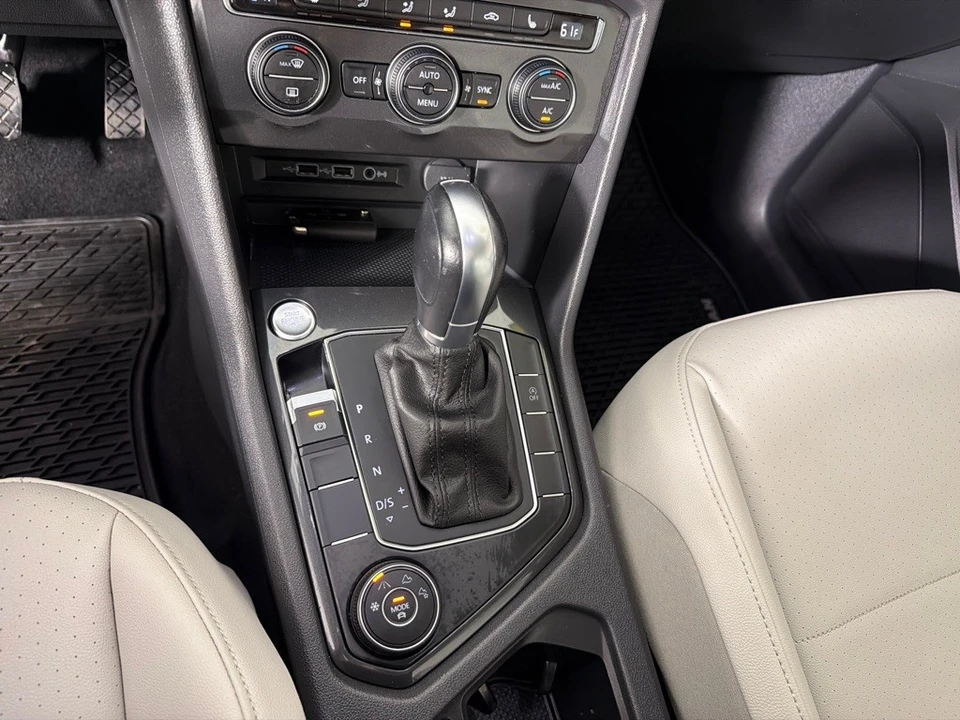 2019 Volkswagen Tiguan - Image 18 of 21