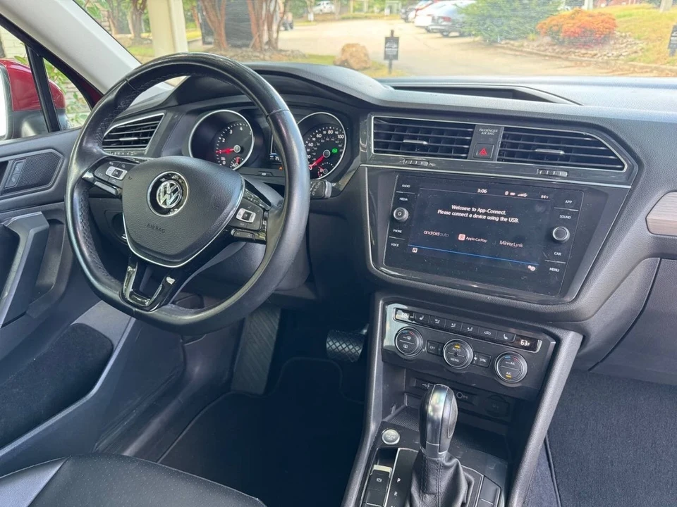 2019 Volkswagen Tiguan - Image 14 of 20