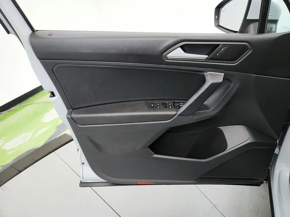 2019 Volkswagen Tiguan - Image 21 of 21