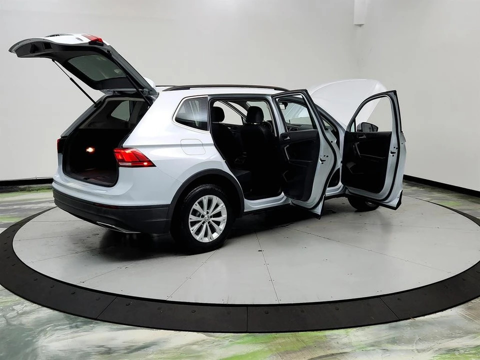 2019 Volkswagen Tiguan - Image 11 of 21