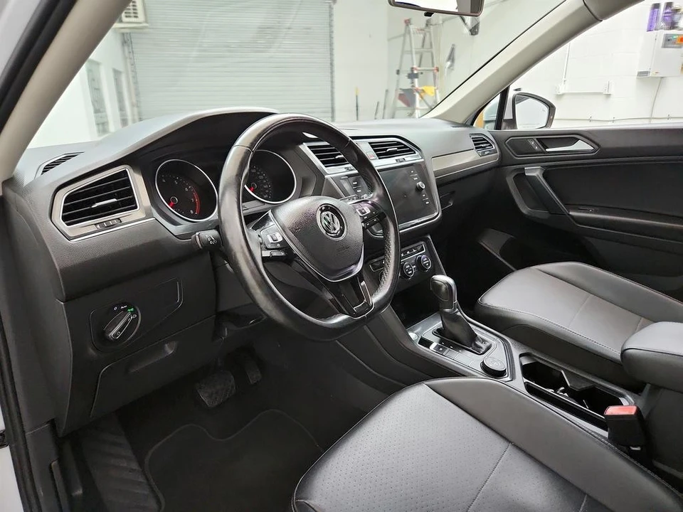 2019 Volkswagen Tiguan - Image 13 of 21