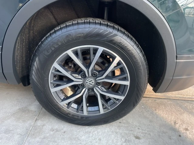 2019 Volkswagen Tiguan - Image 17 of 21
