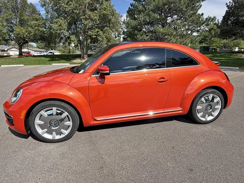 2019 Volkswagen Beetle SE