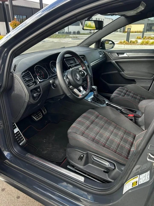 2019 Volkswagen GTI Mk7 - Image 6 of 14