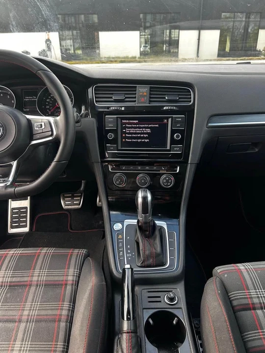2019 Volkswagen GTI Mk7 - Image 8 of 14