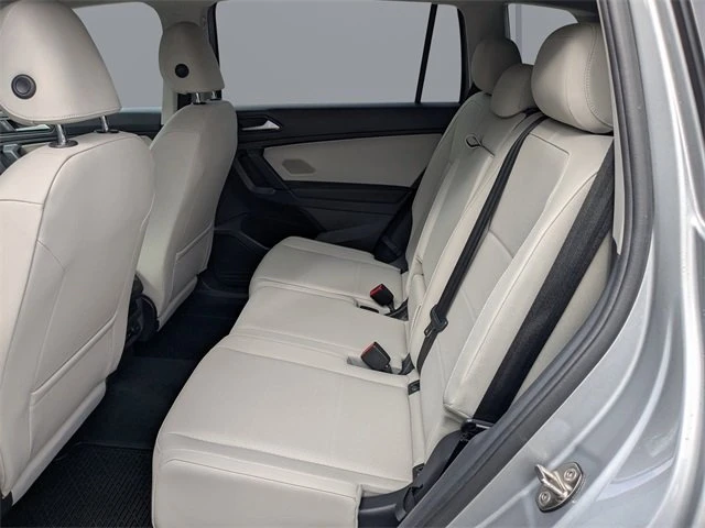 2019 Volkswagen Tiguan - Image 8 of 12
