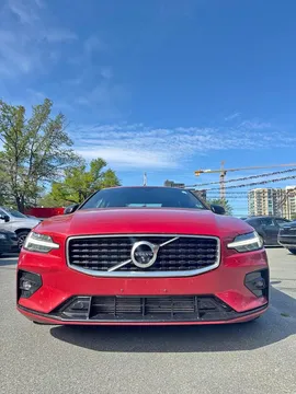 2019 Volvo S60 R-Design