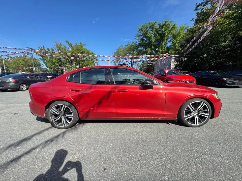 2019 Volvo S60 3rd Gen - Image 2 of 9