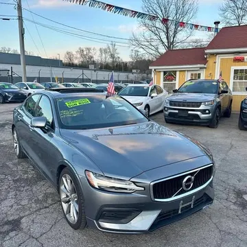 2019 Volvo S60 B5 Momentum Sedan 4D