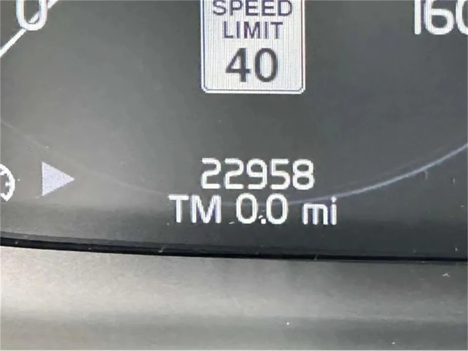 2019 Volvo S60 3rd Gen - Image 2 of 7