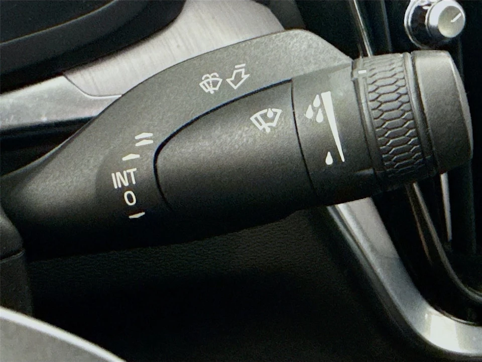 2019 Volvo - Image 7 of 31