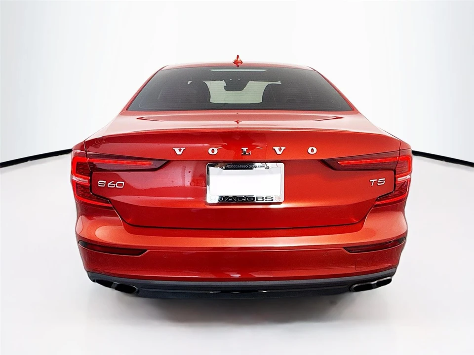 2019 Volvo - Image 31 of 31