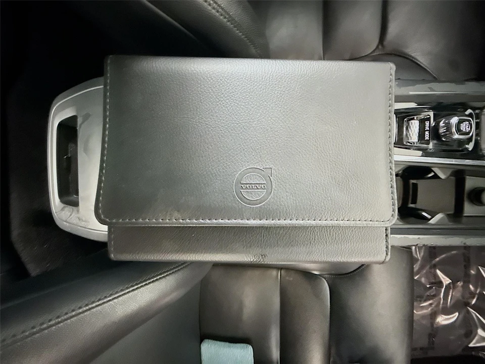 2019 Volvo - Image 28 of 31