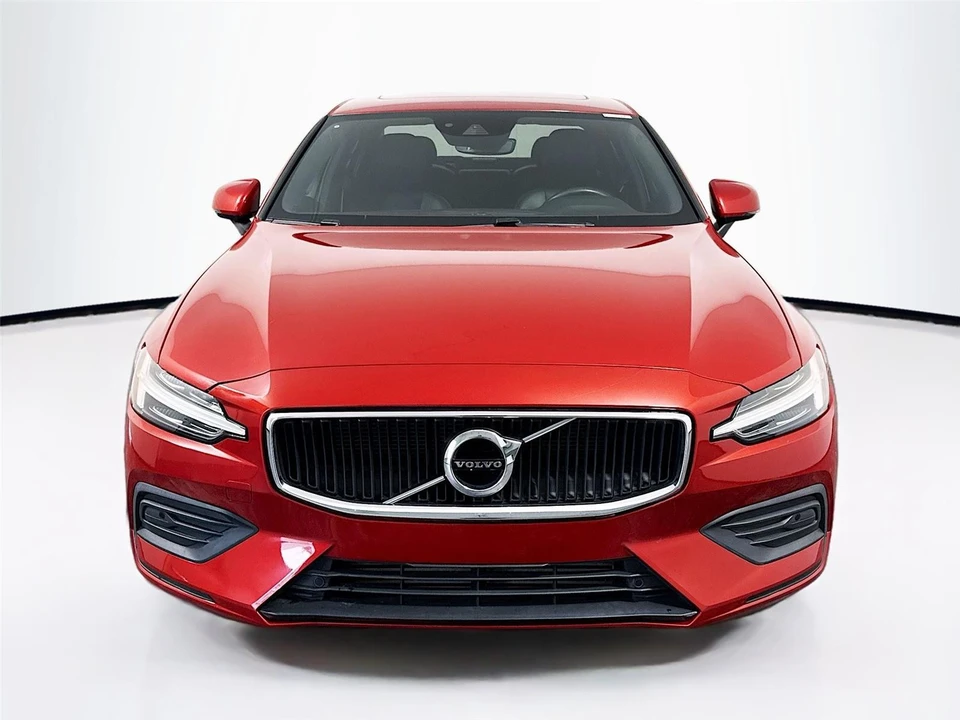 2019 Volvo - Image 30 of 31