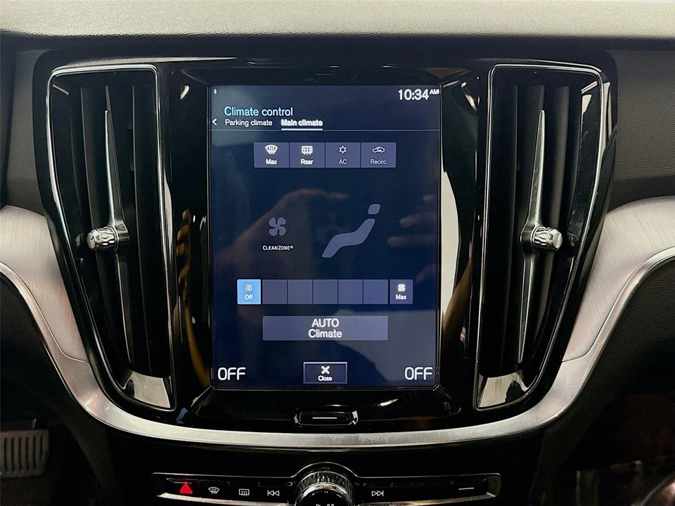 2019 Volvo - Image 17 of 31