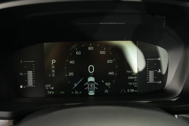 2019 Volvo - Image 30 of 31