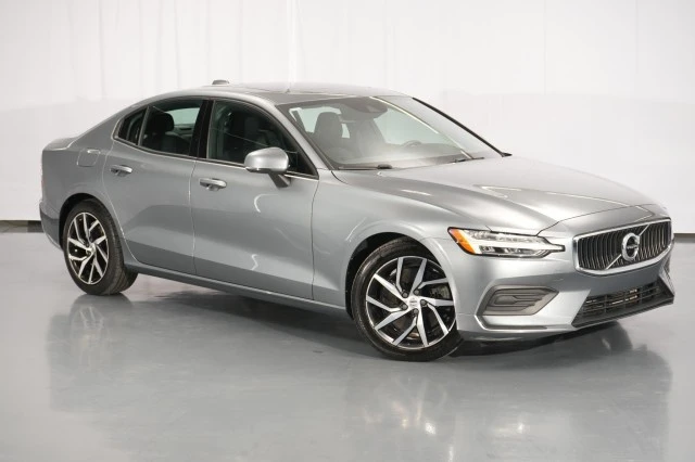 2019 Volvo - Image 8 of 31