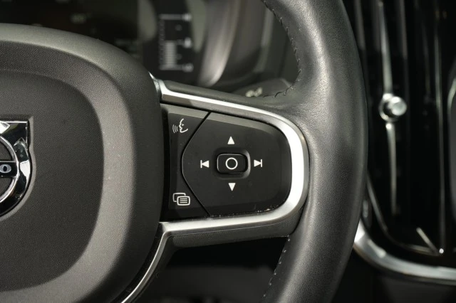 2019 Volvo - Image 29 of 31