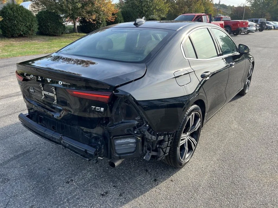 2019 Volvo S60 3rd Gen - Image 9 of 12