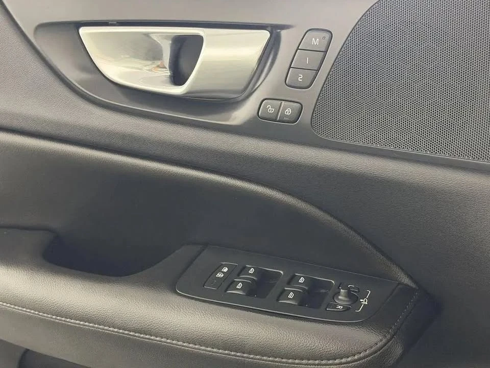2019 Volvo S60 3rd Gen - Image 18 of 20