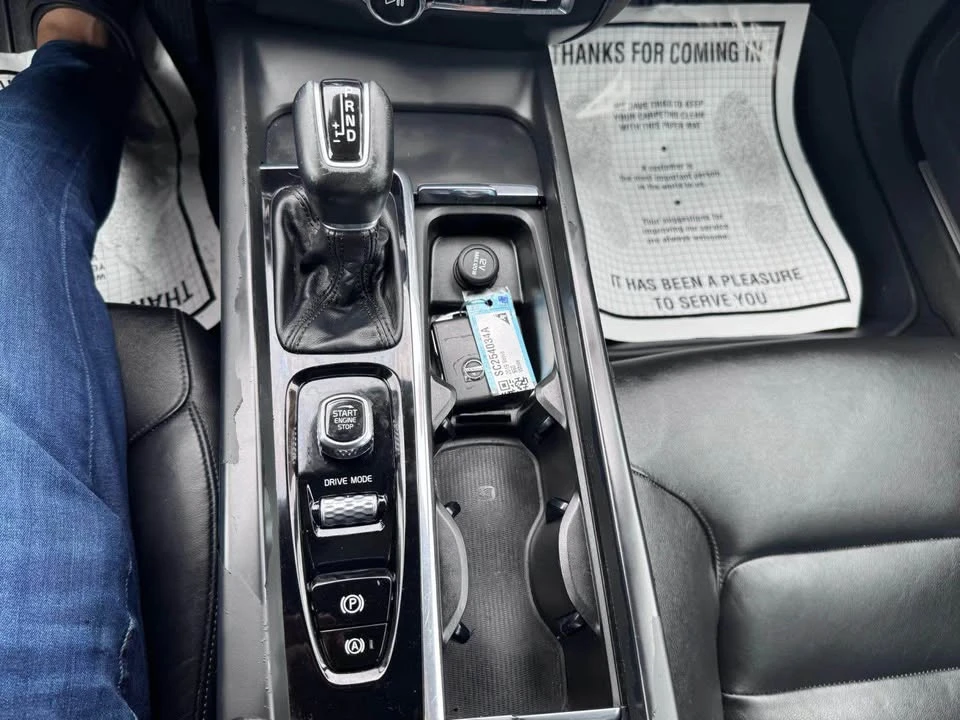 2019 Volvo S60 3rd Gen - Image 14 of 19