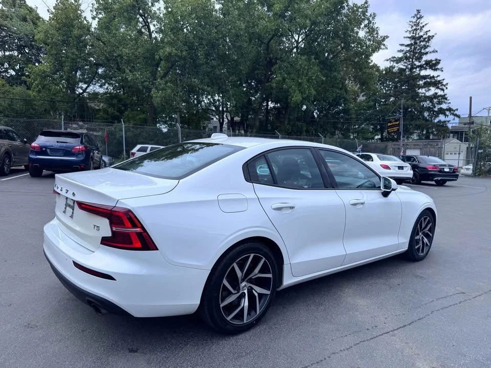 2019 Volvo S60 3rd Gen - Image 4 of 19